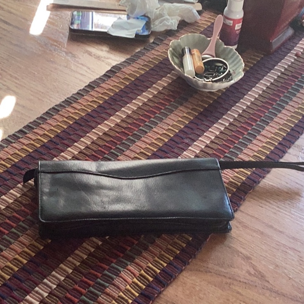 Brahmin Black Leather Wallet - Picture 9 of 9